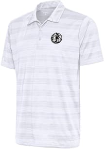 Antigua Dallas Mavericks Mens White Metallic Logo Compass Short Sleeve Polo