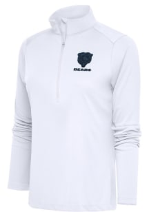 Antigua Chicago Bears Womens White Tonal Logo Tribute 1/4 Zip Pullover