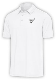 Antigua Chicago Bulls Mens White Metallic Logo Par 3 Short Sleeve Polo