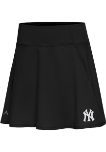 Antigua New York Yankees Womens Black Chip Skort White Logo Skirt