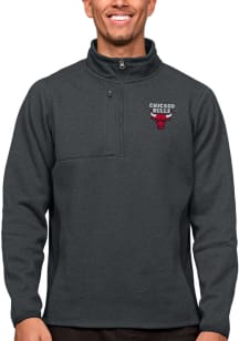 Antigua Chicago Bulls Mens Charcoal Course Long Sleeve 1/4 Zip Pullover