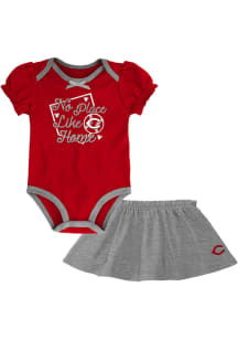 Cincinnati Reds Infant Girls Red Outfielder Skirt Set Top and Bottom