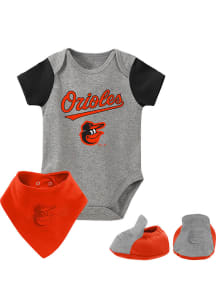 Baltimore Orioles Baby Black Lead Runner Set One Piece with Bib