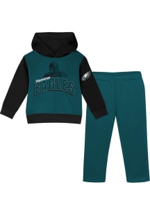 Philadelphia Eagles Toddler Teal Get In The Game Set Top and Bottom