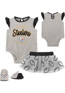 Pittsburgh Steelers Infant Girls Grey All Dolled Up Set Top and Bottom