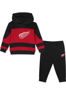 Detroit Red Wings Toddler Red Puck Hero Set Top and Bottom