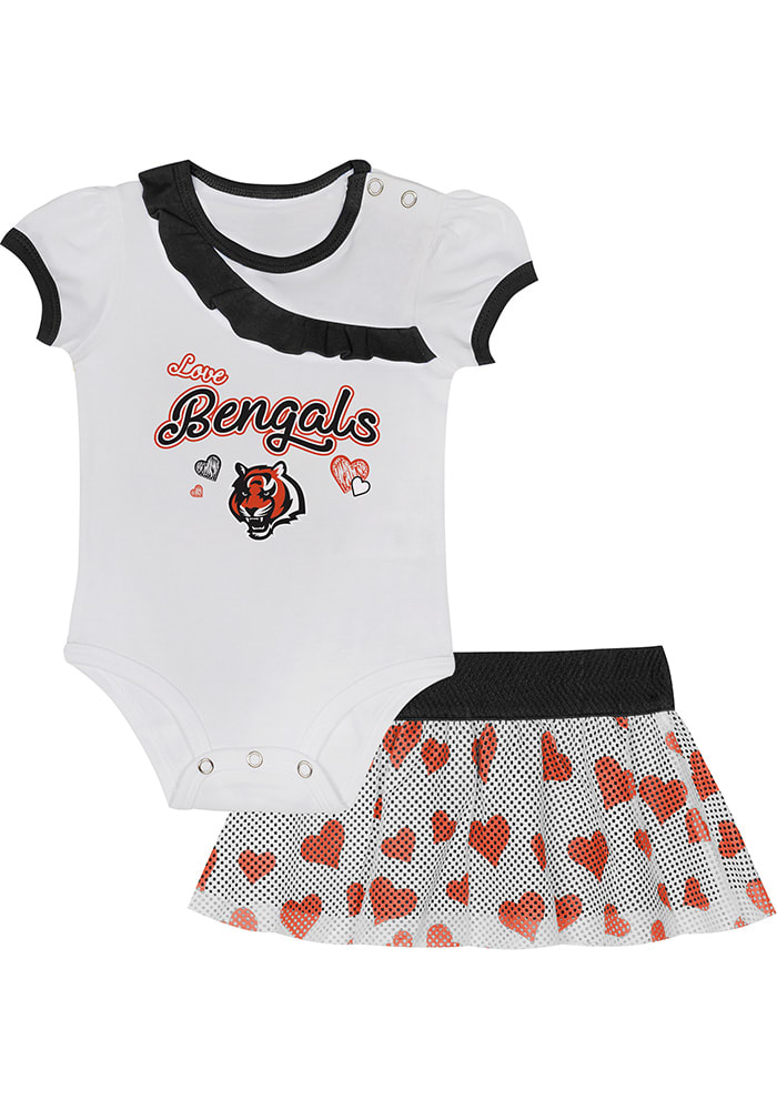 Cincinnati Bengals Infant Girls White Love My Team Design Set Top and Bottom