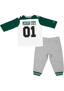 Colosseum Michigan State Spartans Infant Green Jingtinglers Set Top and Bottom