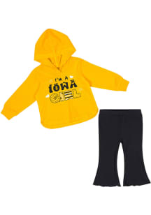 Colosseum Iowa Hawkeyes Infant Girls Black Im a Girl Set Top and Bottom