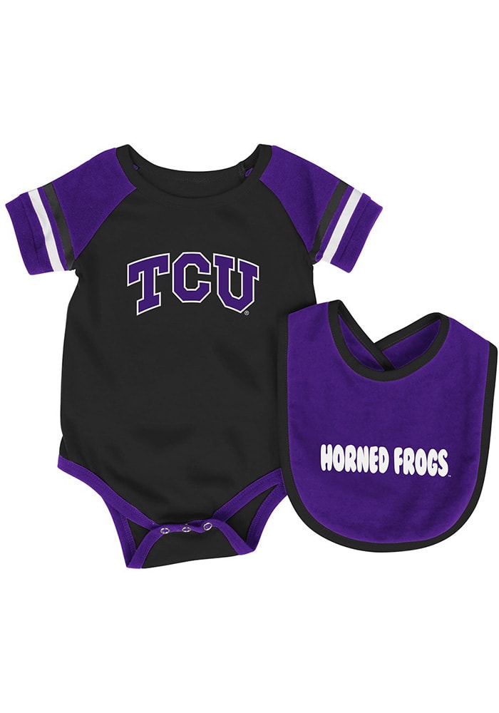 Colosseum TCU Horned Frogs Baby Purple Roll Out Set One Piece with Bib