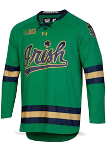 Under Armour  Notre Dame Fighting Irish Mens Kelly Green Irish Replica Hockey Hockey Jersey