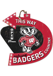 KH Sports Fan Wisconsin Badgers This Way Arrow Sign