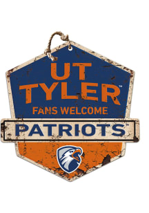 KH Sports Fan UT Tyler Patriots Fans Welcome Rustic Badge Sign