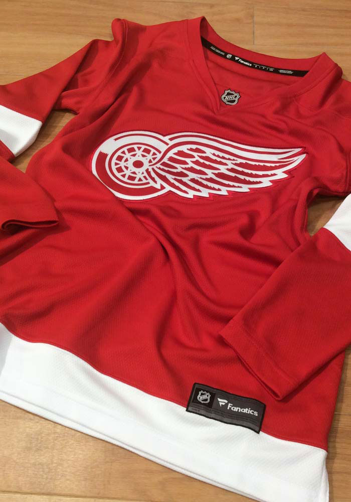 47 Detroit Red Wings Womens Red Gameday Debut V-Neck