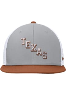 Nike Texas Longhorns Pro Structured Mesh Square Bill Adjustable Hat - Grey