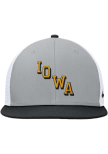 Nike Grey Iowa Hawkeyes Pro Structured Mesh Square Bill Adjustable Hat