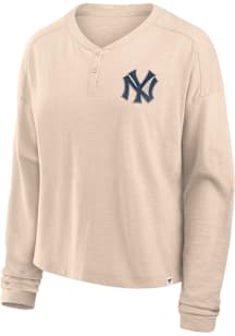 New York Yankees Womens Ivory Hometown LS Tee