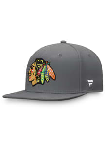 Chicago Blackhawks Mens Charcoal Core Fitted Hat