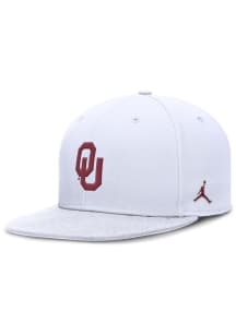 Nike Oklahoma Sooners Mens White Dri Fit Pro Structured Square Bill Cap Fitted Hat