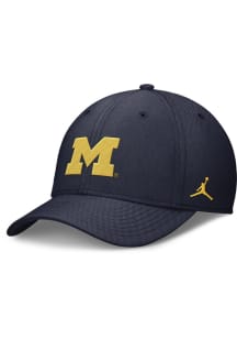 Nike Michigan Wolverines Mens Navy Blue Structured Swooshflex Cap Flex Hat