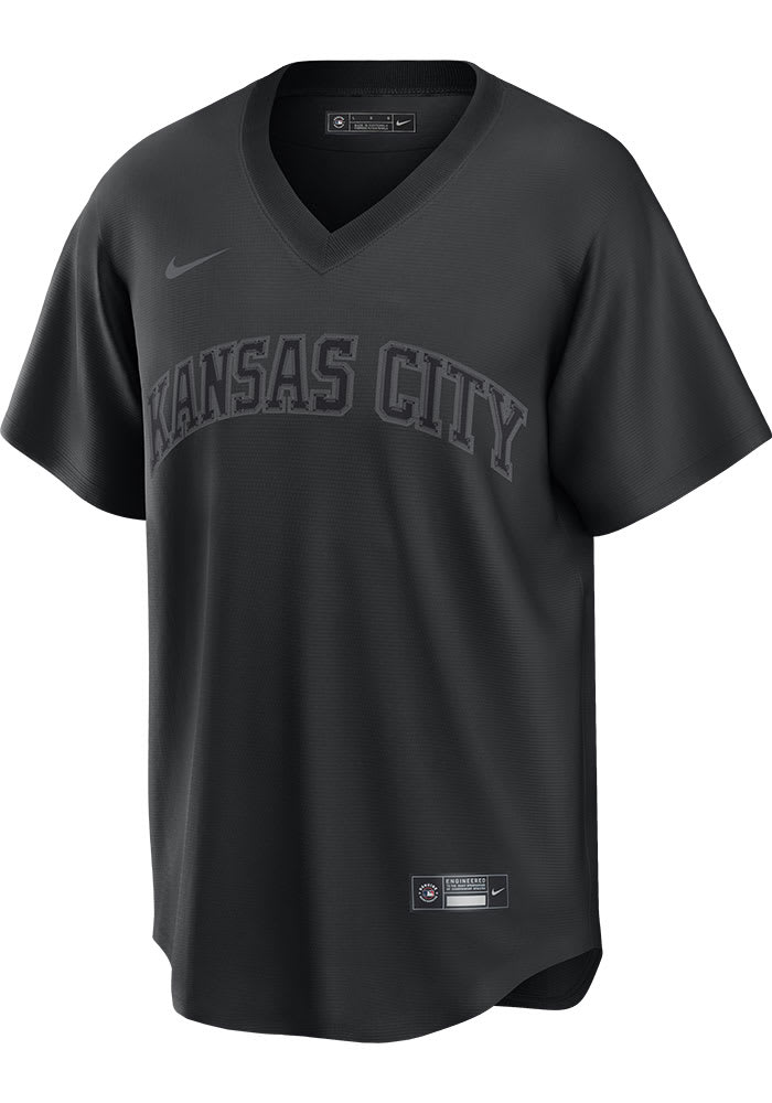 Kansas City Royals on X: Get your new authentic or replica jersey on Black  Friday, exclusively at the Royals Team Store. / X