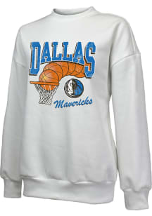 Dallas Mavericks Womens White Bank Shot Crew Sweatshirt