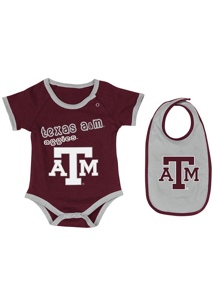 Colosseum Texas A&M Aggies Baby Maroon Logo Set One Piece with Bib