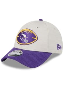 New Era Minnesota Vikings 2024 Sideline Historic Stretch 9FORTY Adjustable Hat - White