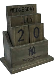 New York Yankees Wood Block Desk and Office Desk Calendar
