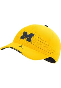 Nike Michigan Wolverines Yellow Youth Sideline L91 Youth Knit Hat