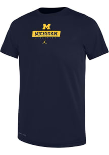 Boys Michigan Wolverines Navy Blue Nike Team Issue 24 Short Sleeve T-Shirt