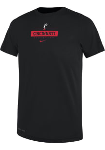 Boys Cincinnati Bearcats Black Nike Team Issue 24 Short Sleeve T-Shirt