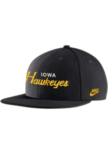 Nike Iowa Hawkeyes Nike Pro Flatbill Adjustable Hat - Black