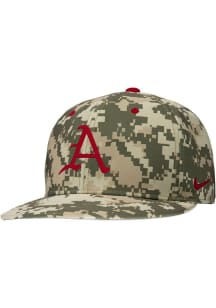 Nike Arkansas Razorbacks Mens Green Pro Camo Flat Brim Round Visor Aero Perf Fitted Hat