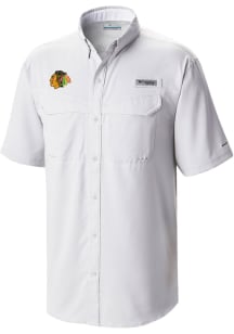 Columbia Chicago Blackhawks Mens White Heat Seal Low Drag Offshore Short Sleeve Dress Shirt