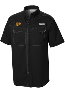Columbia Chicago Blackhawks Mens Black Heat Seal Low Drag Offshore Short Sleeve Dress Shirt