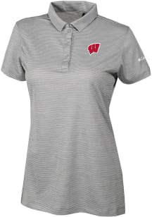 Womens Wisconsin Badgers Grey Columbia Heat Seal Set II Short Sleeve Polo Shirt