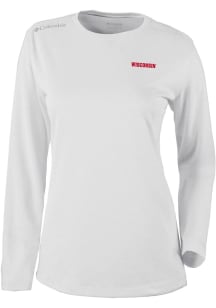 Womens Wisconsin Badgers White Columbia Heat Seal Omni Wick Shot Gun Long Sleeve T-Shirt