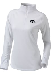 Columbia Hawkeyes Womens White Flop Shot 1/4 Zip Pullover