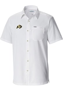 Columbia Colorado Buffaloes Mens White Slack Tide Primary Logo Short Sleeve Dress Shirt
