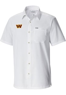 Columbia Washington Commanders Mens White Heat Seal Slack Tide Camp Short Sleeve Dress Shirt