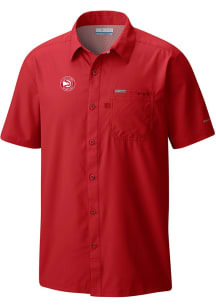 Columbia Atlanta Hawks Mens Red Heat Seal Slack Tide Camp Short Sleeve Dress Shirt