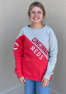 Cincinnati Reds Womens Red Contrast Crew Sweatshirt
