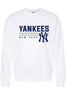 New York Yankees Womens White Gildan Crew Crew Sweatshirt