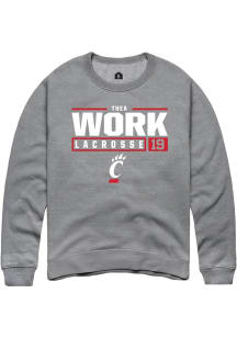 Thea Work Rally Mens Graphite Cincinnati Bearcats NIL Stacked Box Crew Sweatshirt