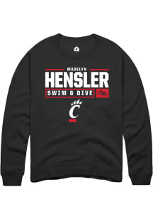 Madelyn Hensler Rally Mens Black Cincinnati Bearcats NIL Stacked Box Crew Sweatshirt