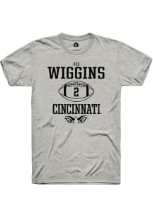 Dee Wiggins  Cincinnati Bearcats Ash Rally NIL Sport Icon Short Sleeve T Shirt