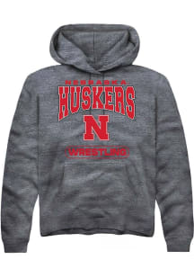 Mens Nebraska Cornhuskers Charcoal Rally Wrestling Hooded Sweatshirt