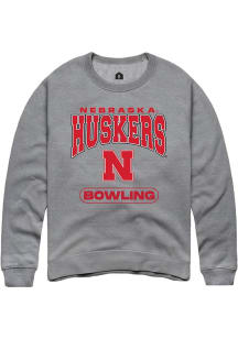 Mens Nebraska Cornhuskers Grey Rally Bowling Crew Sweatshirt