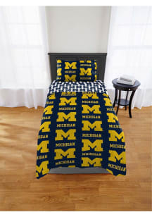 Navy Blue Michigan Wolverines Twin Bed in a Bag Bedding